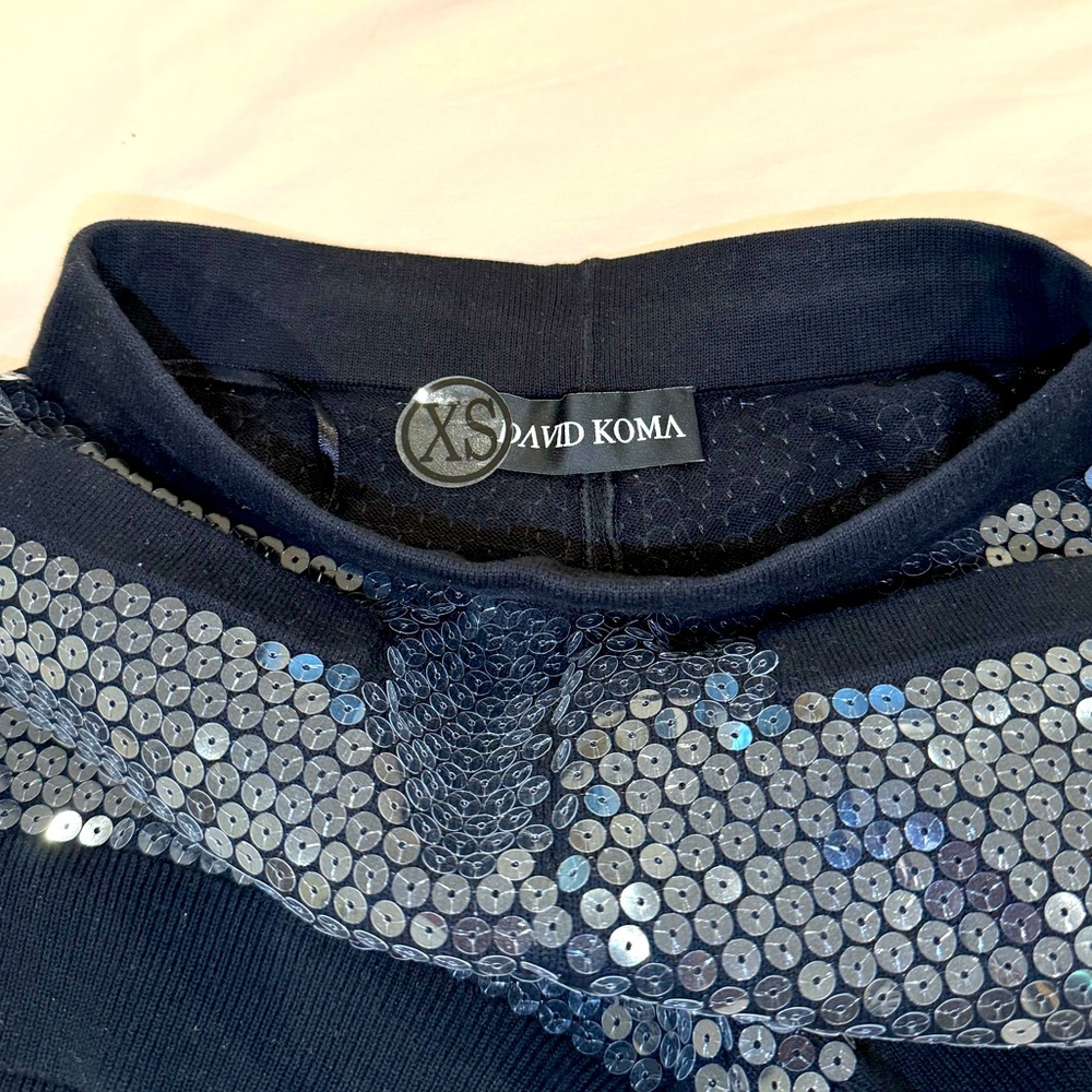 David Koma Sequins Knit Short in black - Picture 2 of 6